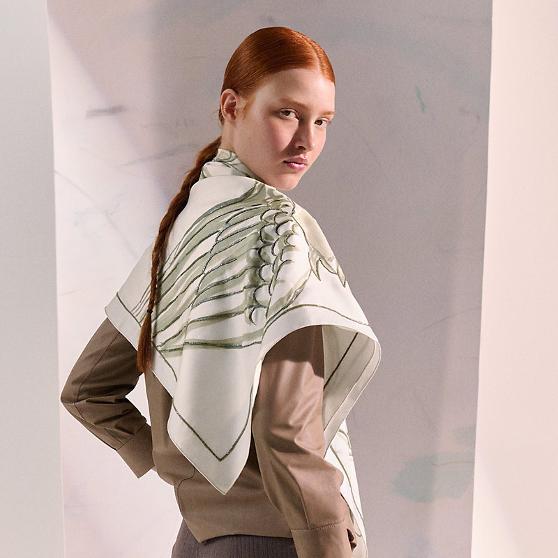 Libre Comme Pegase embroidered scarf 90 - White | Hermès USA